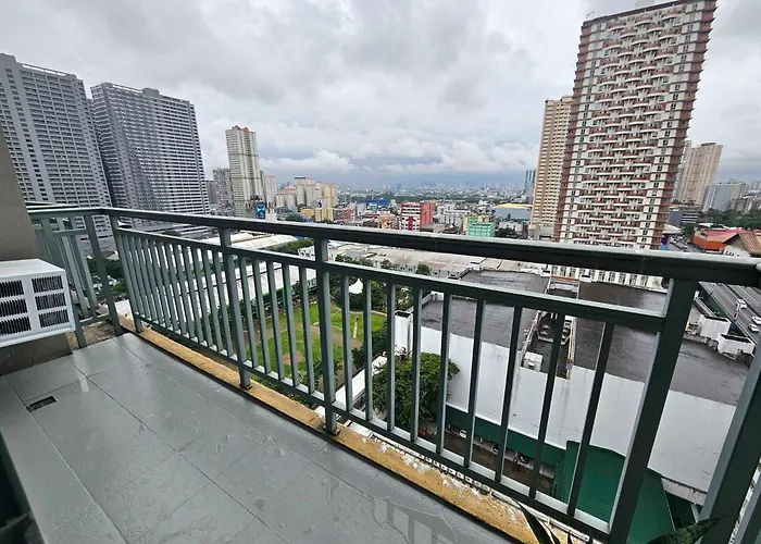 Ashley's Chamber At Soho Across Shangrila Mall Apartamento