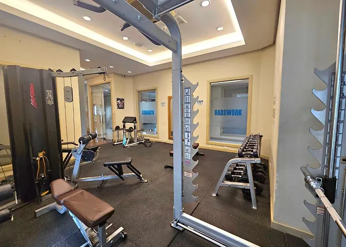 Ashley's Chamber At Soho Across Shangrila Mall Apartamento