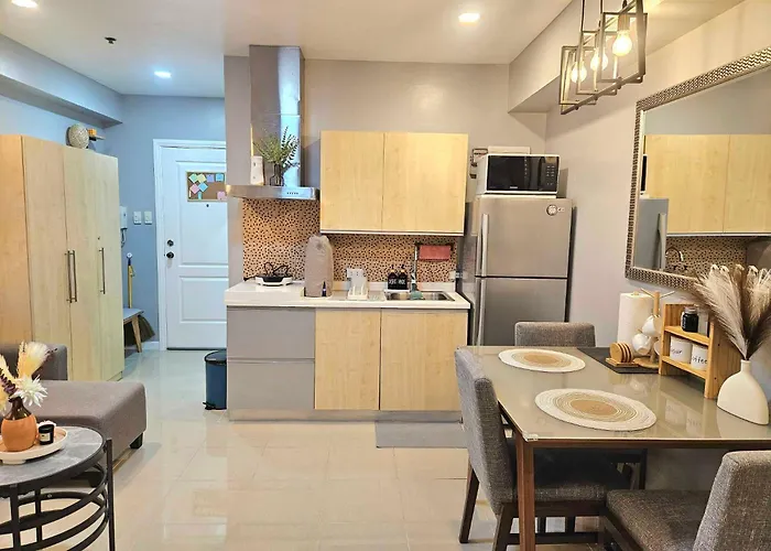 Ashley's Chamber At Soho Across Shangrila Mall Apartamento