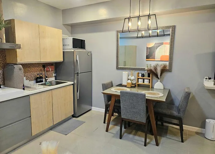 Ashley's Chamber At Soho Across Shangrila Mall Apartamento